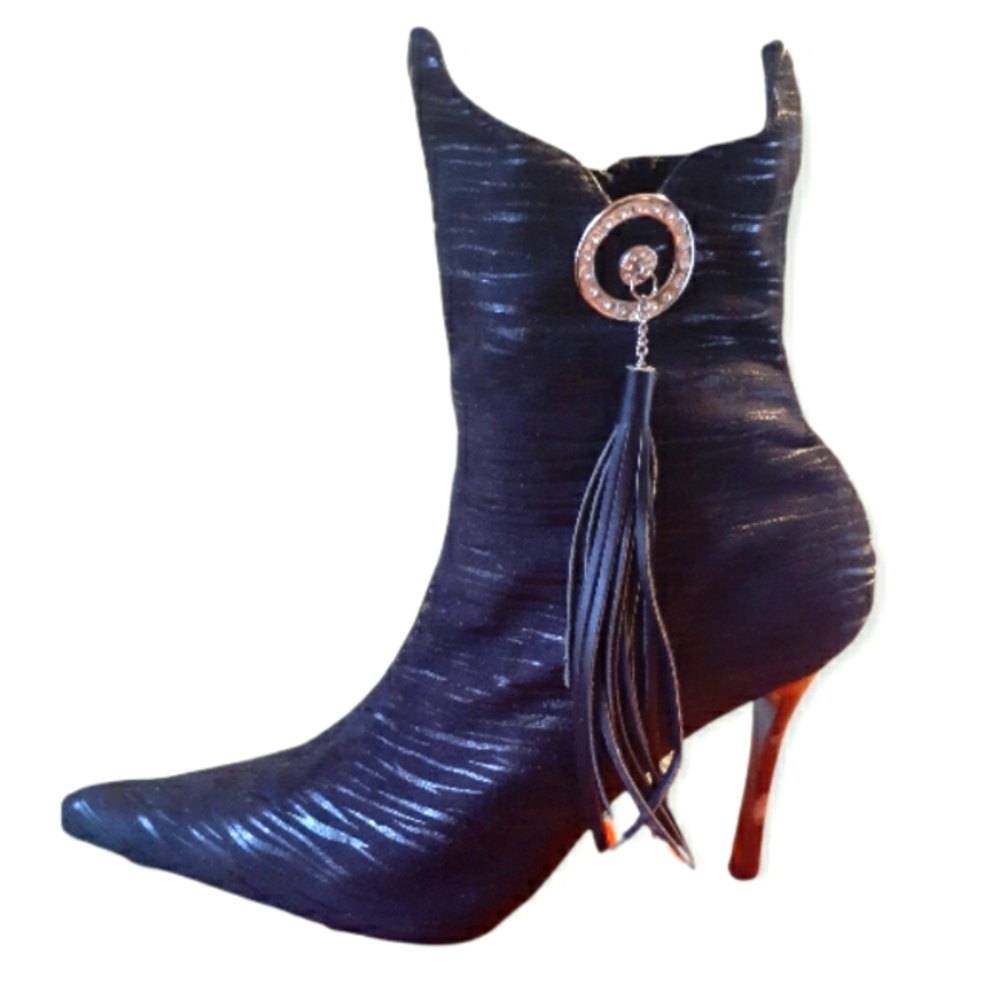 Rasolli Pointed Booties